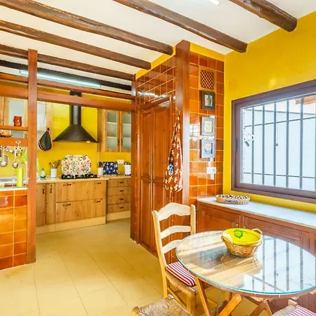 Holiday home Sevilla, Olivares